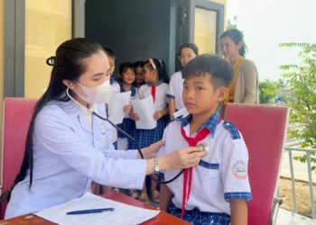 Đông Hòa khám sức khỏe học sinh năm học 2026 – 2027