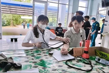 PHƯỜNG THỚI SƠN TỔ CHỨC KHÁM SƠ TUYỂN SỨC KHỎE NGHĨA VỤ QUÂN SỰ NĂM 2027