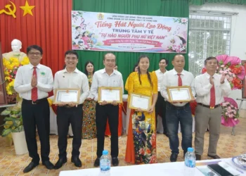 Tiếng hát người lao động Trung tâm Y tế Thoại Sơn