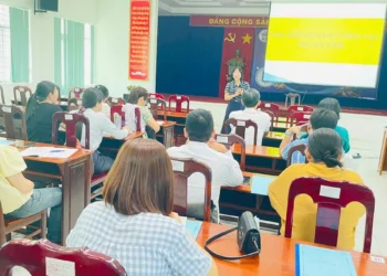 Tập huấn kỹ năng truyền thông giáo dục sức khoẻ trực tiếp